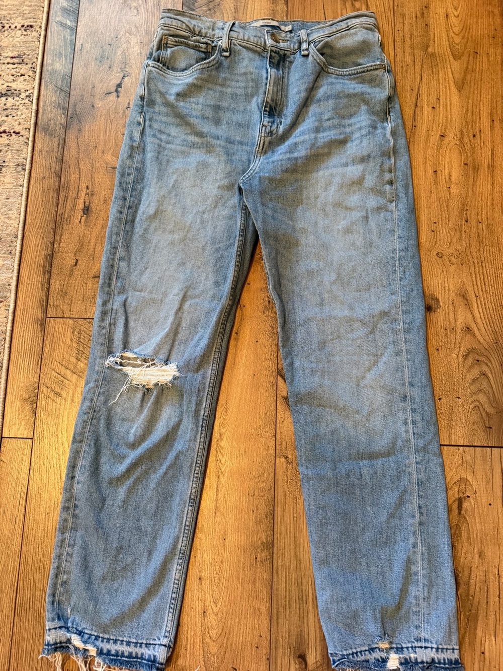 Hudson "Jade HMC" Distressed High Rise Straight Leg jeans size 29 womens light